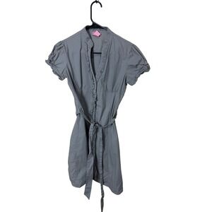 She's Cool Y2K Grey Ruffle V-Neck Short Sleeve Button Up Tunic Top Size M